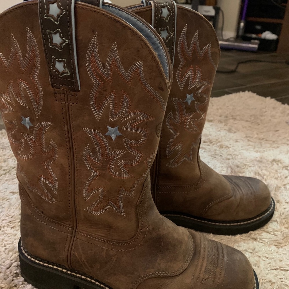 COPY - Ariat boots 8